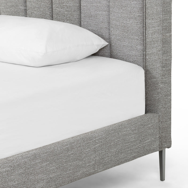 MAE KING BED